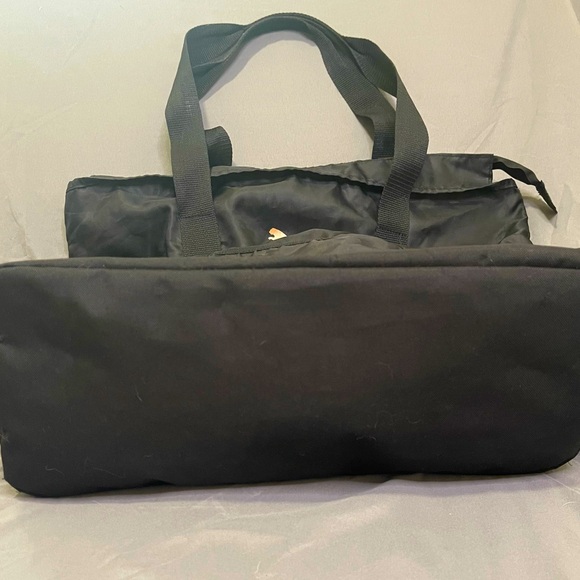 PUMA Gym Tote Bag Nylon Workout Black & Pink - Picture 5 of 6